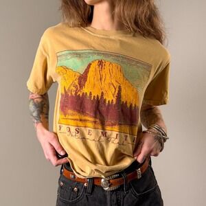 Yosemite National Park Graphic Tee - Small